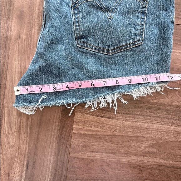 Two Levi's 501 cut-off shorts - Picture 6 of 14